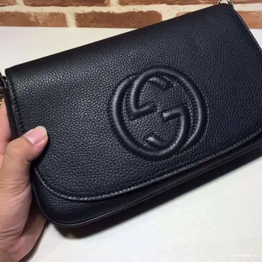 First bag ru bag Gucci soho chain 0628